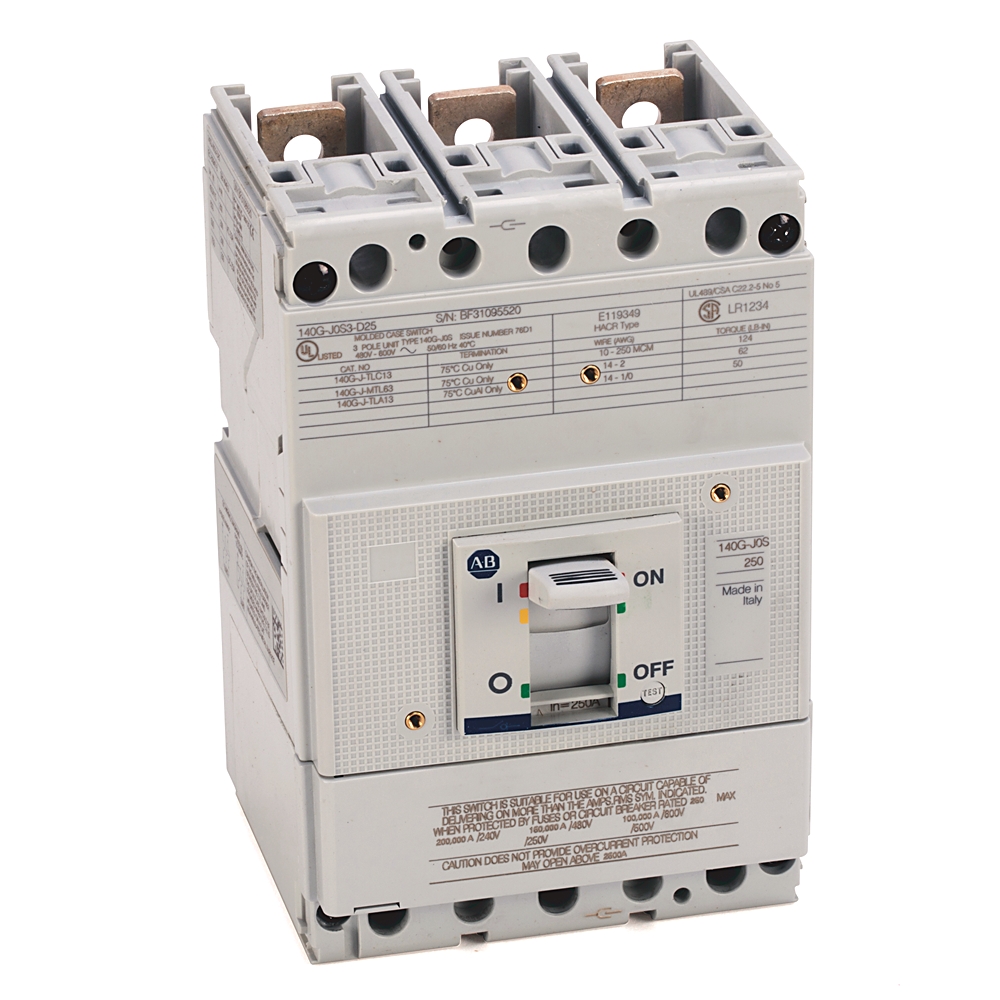 Three-pole molded case circuit breaker with a central switch in the OFF position