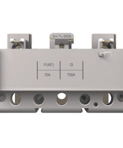 Three-pole circuit breaker module with current ratings I1(40°) 70A and I3 700A, In≈250A.