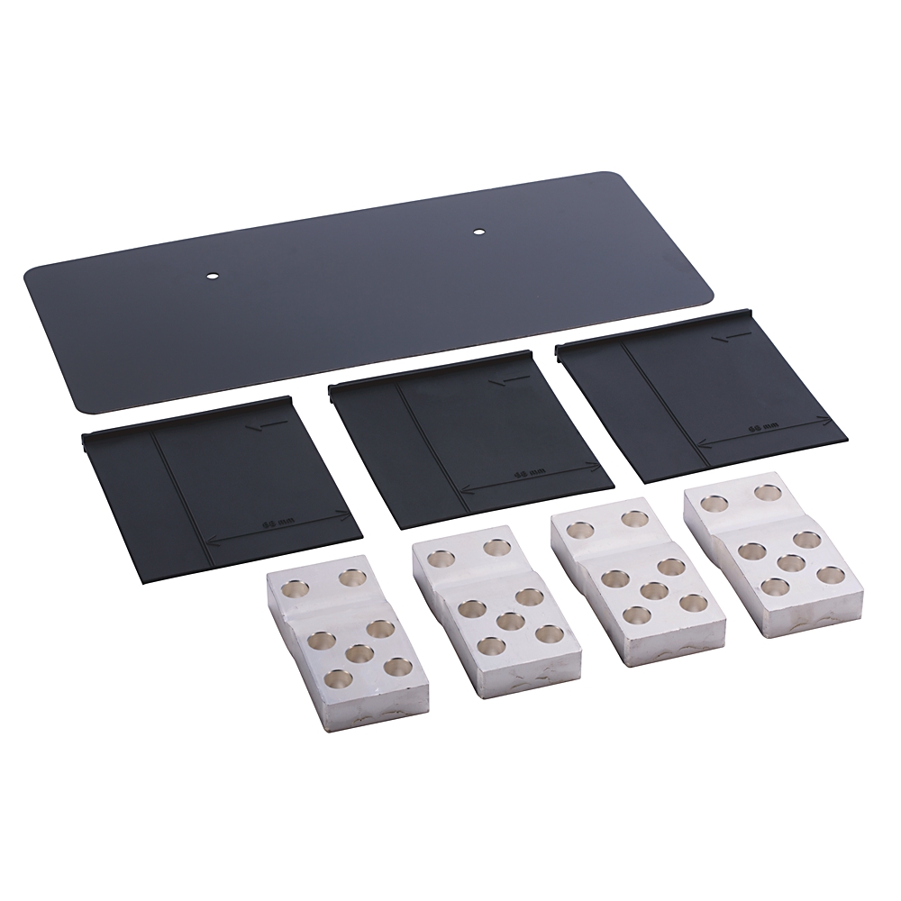 Flat mounting kit with a large dark rectangular plate, three smaller black panels, and four white brick-like blocks with six holes each.