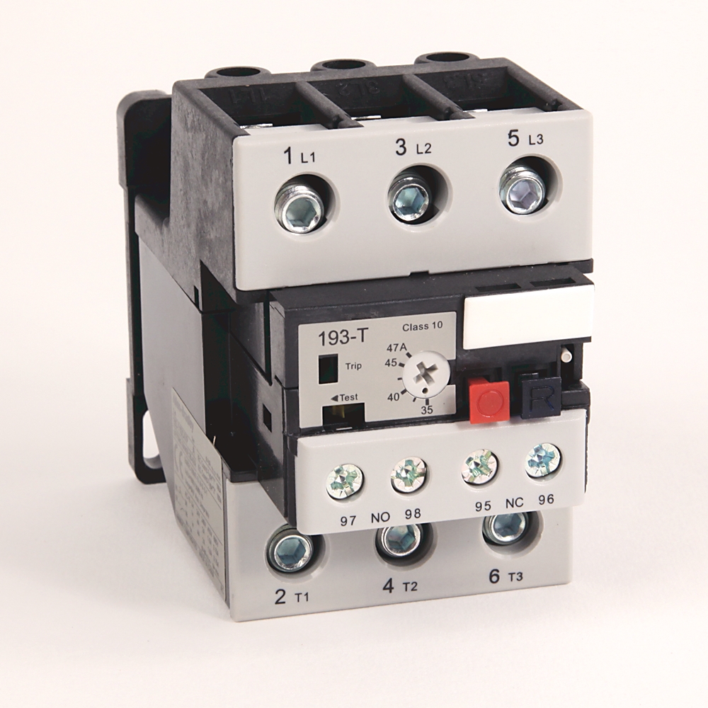 Three‑pole electrical contactor with screw terminals labeled L1–L3 on top and T1–T3 on bottom, used to switch motor power in a control circuit.